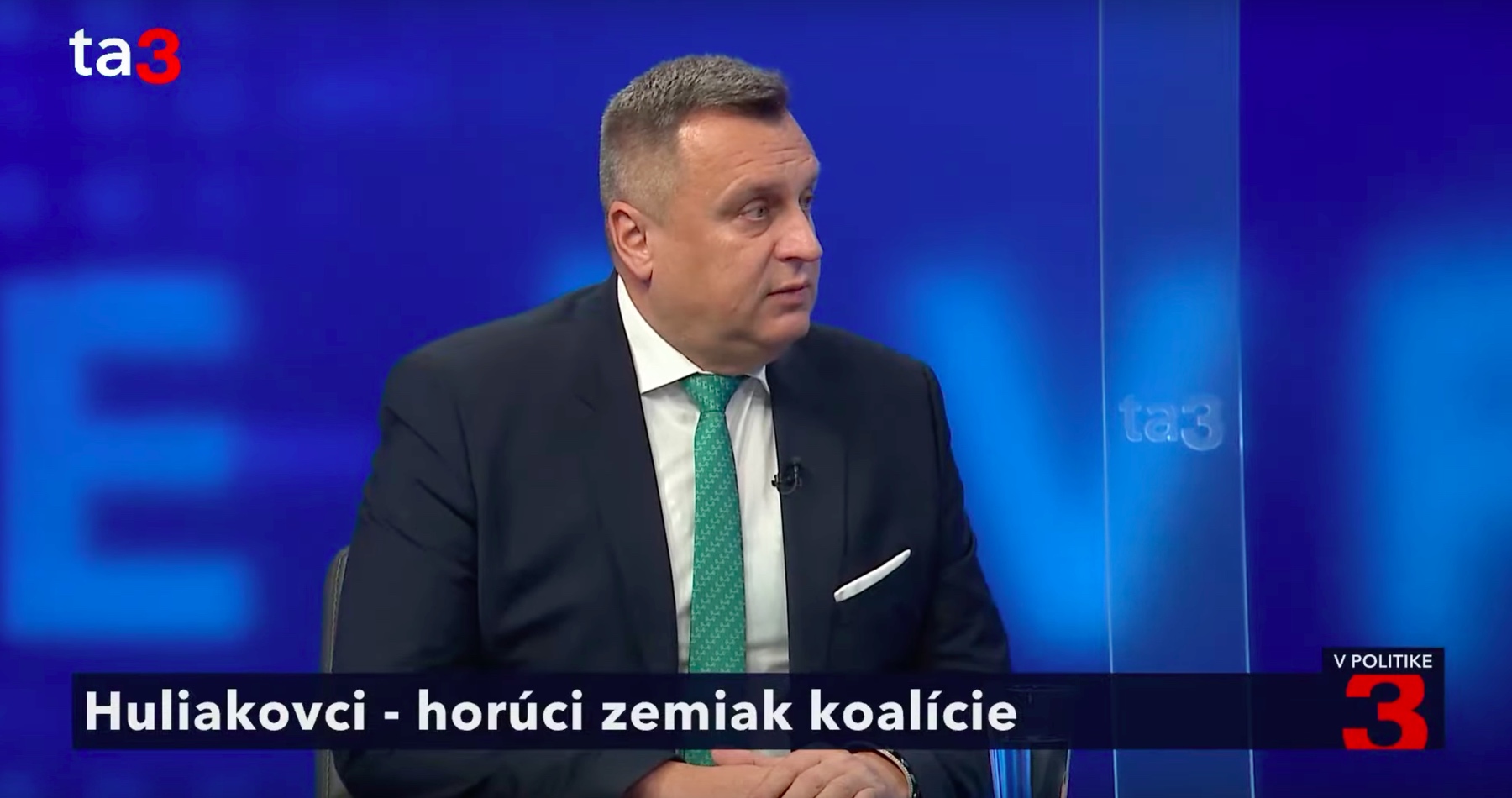 VIDEO: Správanie sa Huliaka & spol. podľa Danka paradoxne stmelilo vládnu koalíciu. Predseda SNS zopakoval, že šéfa Národnej koalície a jeho dvoch poslaneckých kolegov „niekto namotal“. Vicepremiér Taraba vyhlásil, že huliakovci svojim požiadavkami absolútne stratili súdnosť a odkázal im, že koalícia si ich nebude kupovať 