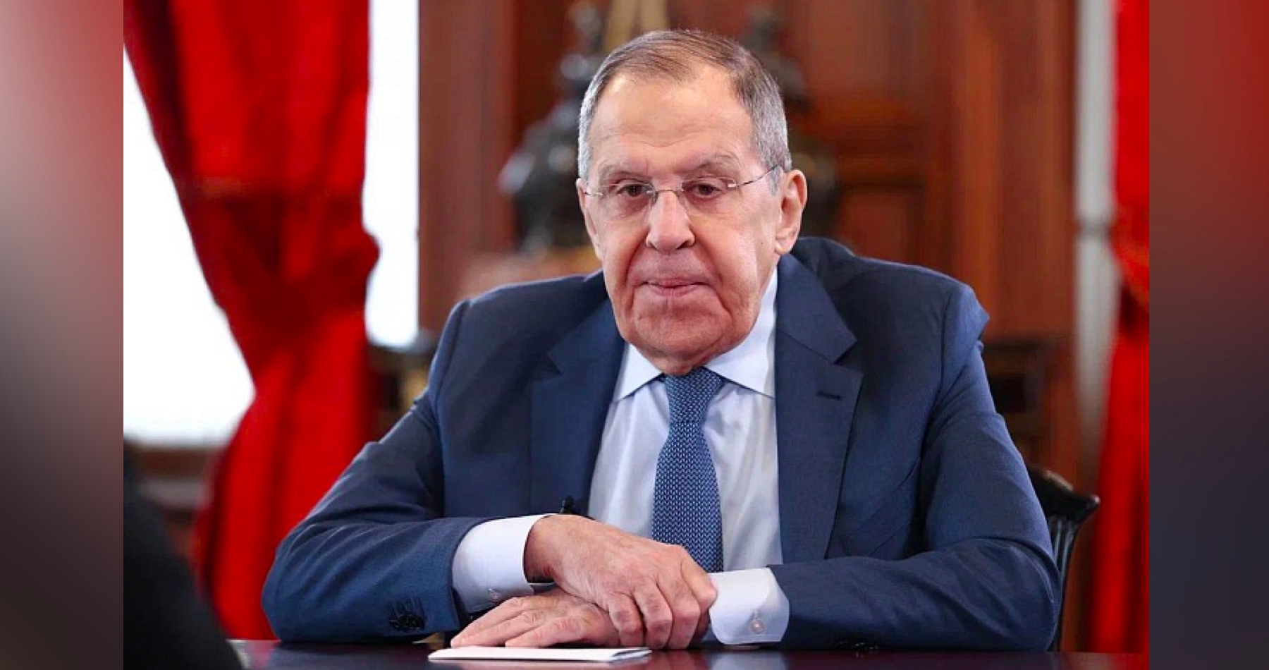 VIDEO: Sergej Lavrov o návrate situácie v USA pod vedením Donalda Trumpa  do normálu, o pripravenosti amerického prezidenta radikálne meniť veci vo svojej krajine k lepšiemu, o dobrej spolupráci medzi Ruskom a Spojenými štátmi napriek ich odlišným záujmom, ale aj  o zárodkoch konfliktu na Ukrajine, ktoré spočívali v tom, že USA a Západ podviedli Ruskú federáciu rozširovaním NATO napriek opačným prísľubom, ohrozili jej bezpečnosť dosadením nepriateľského bábkového režimu v Kyjeve, čo nakoniec viedlo k vypuknutiu vojenského konfliktu v roku 2022