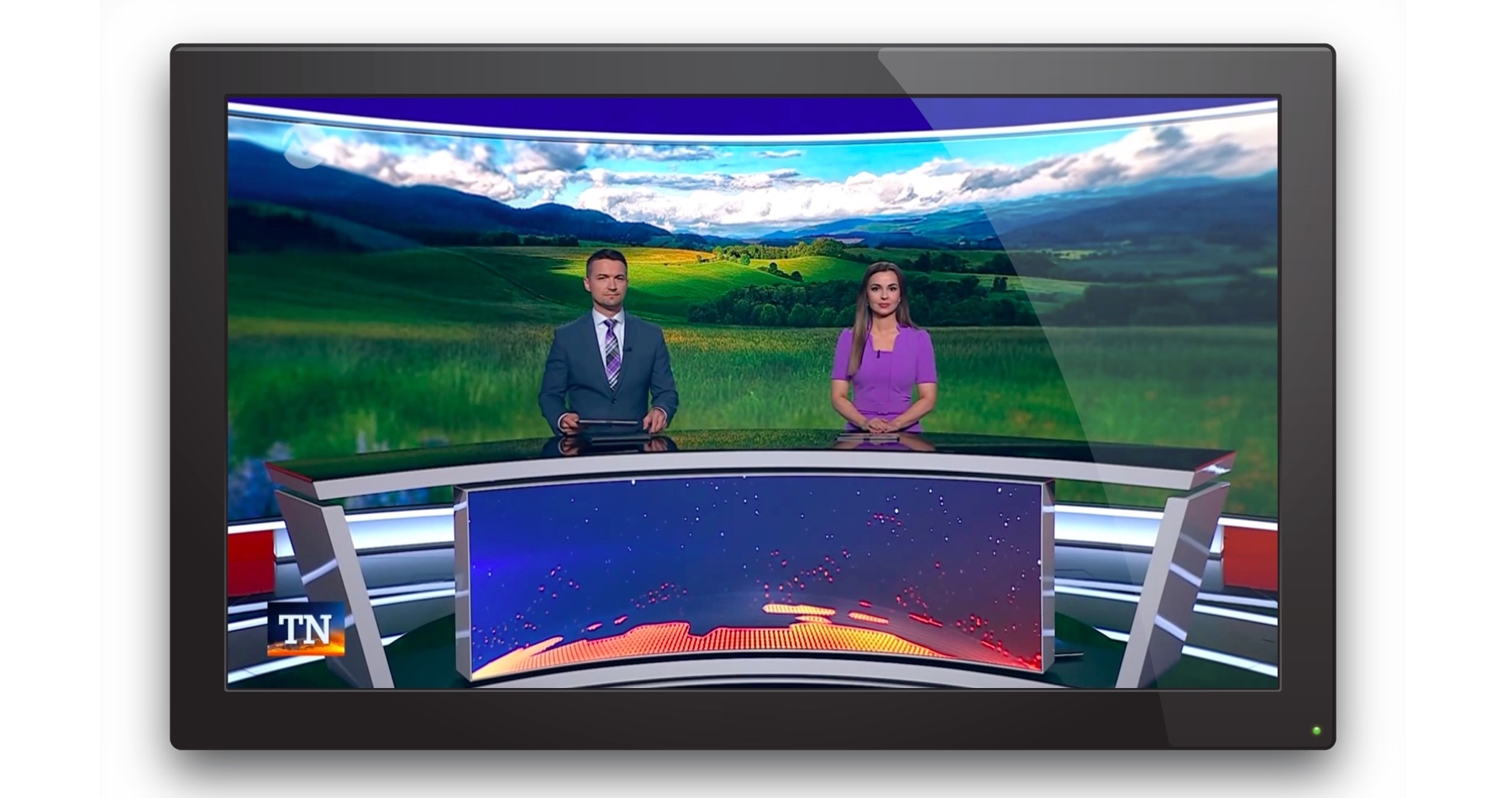 VIDEO: Tragédia, z ktorej sa Slovensko bude dlho spamätávať. Viktor Vincze skončil s moderovaním aj s TV Markíza. Politický aktivista bojujúci za progresivizmus oznámil mestu a svetu, že po 12 rokoch končí svoju hviezdnu kariéru v najsledovanejšej slovenskej televízii. Presvedčenie o svojich mimoriadnych novinárskych schopnostiach dokázal, keď sa na záver svojho výstupu prirovnal k hviezde americkej žurnalistiky, ktorá v USA bojovala proti mccarthizmu