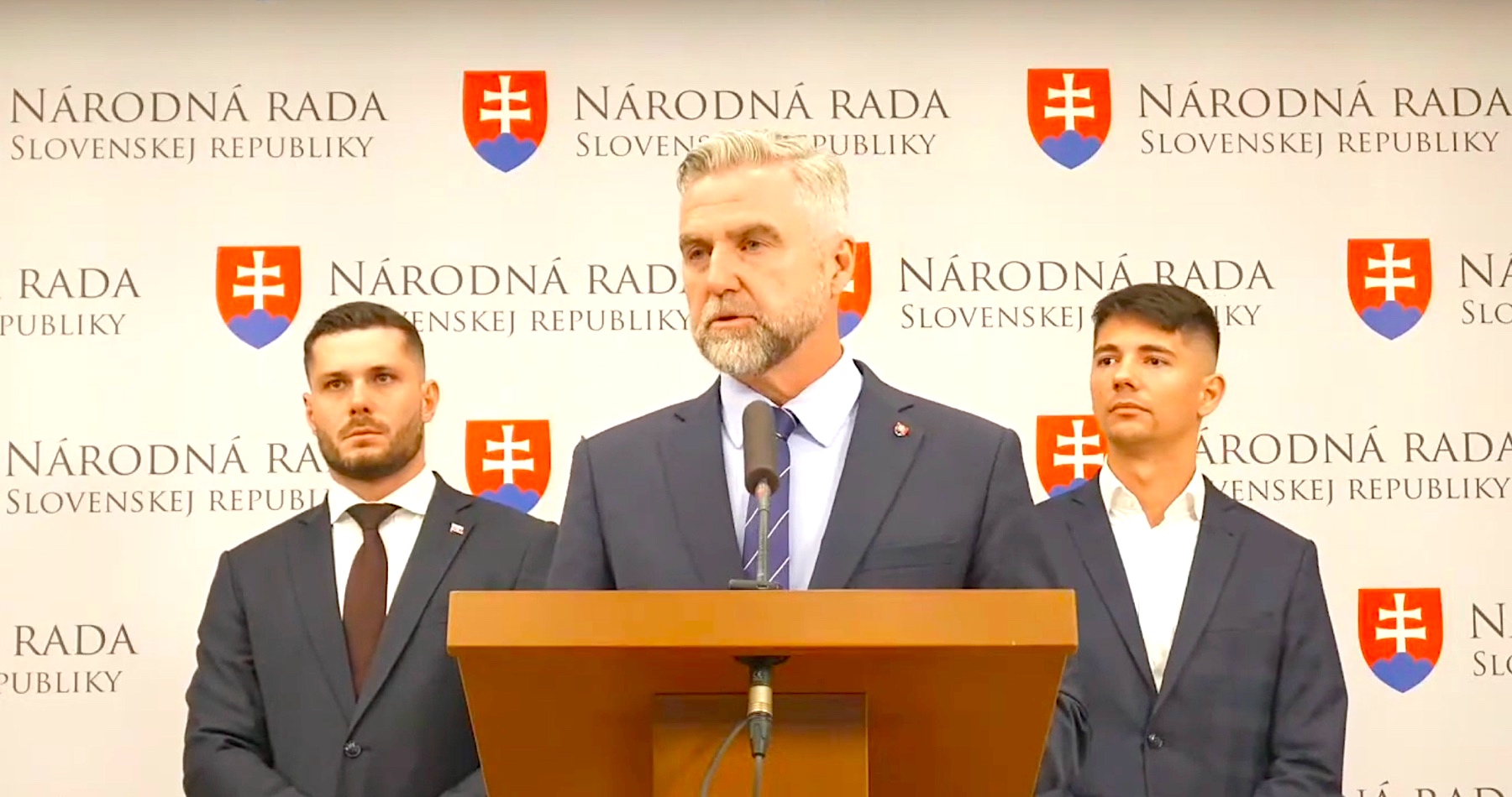 VIDEO: 5 otázok na mimovládku Šimečkovej mamy, ktorá podľa Smeru podvodným spôsobom zneužíva dotácie z európskych fondov