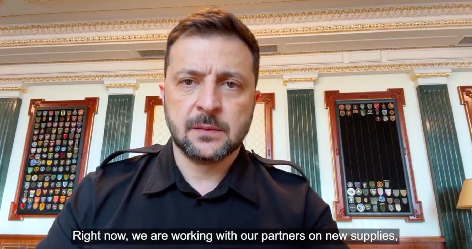 VIDEO: Dodávky americkej vojenskej pomoci Ukrajine boli podľa Zelenského obnovené