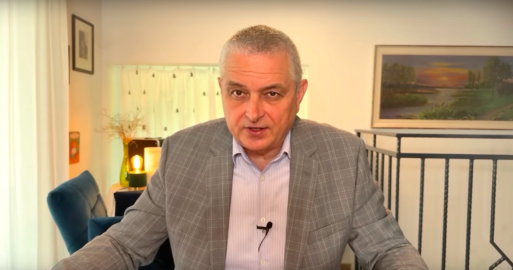 VIDEO: Vojenský muzikál na Tureckom vrchu alebo o novom politickom marketingu - patriotizme zameranom na boj namiesto mieru a o potrebe dať veci do rovnováhy a okrem pripravenosti na boj byť schopný milovať život a konflikt riešiť načúvaním jeden druhému